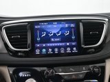 Used 2019 Chrysler Pacifica Limited image 4