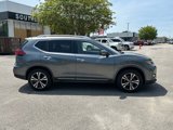 Used 2018 Nissan Rogue SL image 4