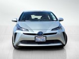 Used 2019 Toyota Prius XLE image 2