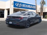 New 2022 Hyundai Elantra SEL image 4
