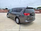 Used 2023 Chrysler Voyager LX image 5