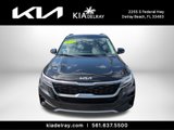 Used 2023 Kia Seltos EX image 2