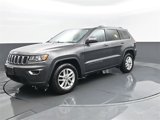 Used 2017 Jeep Grand Cherokee Laredo w/ Quick Order Package 23E image 2