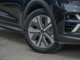 Used 2020 Kia Niro EX image 2