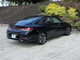 Used 2023 Hyundai Elantra SEL w/ Convenience Package image 3