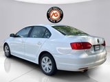 Used 2011 Volkswagen Jetta SE image 3