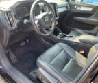 Used 2021 Volvo XC40 T5 Momentum image 2