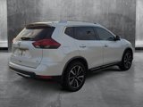 Used 2017 Nissan Rogue SL image 4
