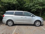Used 2017 Kia Sedona LX w/ LX Essentials Premium Package image 2