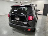 Used 2015 Jeep Renegade Latitude image 4