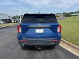 Used 2022 Ford Explorer XLT w/ Equipment Group 202A image 4