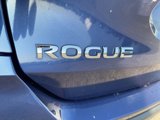Used 2018 Nissan Rogue SV image 6
