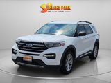 Used 2020 Ford Explorer XLT w/ Equipment Group 202A image 2