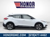 Used 2020 Nissan Kicks SR image 2