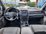 Used 2017 Toyota Camry SE image 3