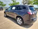 Used 2017 Chevrolet Traverse LT w/ Style and Technology Package image 2