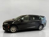 Used 2023 Chrysler Pacifica Touring-L image 4