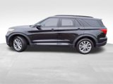 Certified 2021 Ford Explorer XLT w/ Equipment Group 202A image 4