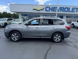 Used 2020 Nissan Pathfinder S image 2