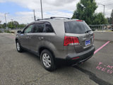 Used 2011 Kia Sorento LX w/ Convenience Pkg image 4