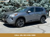 Used 2024 Nissan Rogue SV image 1