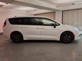 Used 2023 Chrysler Pacifica Limited w/ S Appearance Package image 4