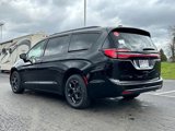 New 2025 Chrysler Pacifica Select image 5
