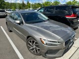 Used 2019 Volvo S60 T6 Momentum w/ Premium Package image 4