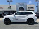 Used 2022 Jeep Grand Cherokee Laredo X image 3