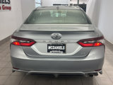 Used 2023 Toyota Camry SE image 5