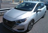 Used 2023 Nissan Versa SV image 2