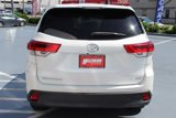 Used 2017 Toyota Highlander LE image 5