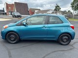 Used 2012 Toyota Yaris L image 4