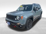 Used 2018 Jeep Renegade Trailhawk image 3