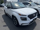 Used 2022 Hyundai Venue Limited image 3