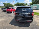 Used 2018 Ford Explorer XLT image 4