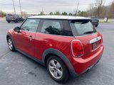 Used 2015 MINI Cooper 2-Door Hardtop image 4