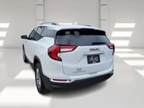 Used 2024 GMC Terrain SLT image 5