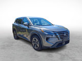 Used 2024 Nissan Rogue SV image 3