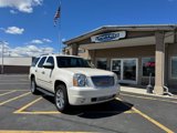 Used 2013 GMC Yukon Denali image 2