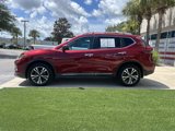 Used 2018 Nissan Rogue SL image 4