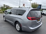 Certified 2021 Chrysler Pacifica Touring-L image 3