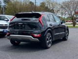 Used 2023 Kia Niro EX Touring image 3