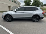 Used 2022 Volkswagen Tiguan SE image 2