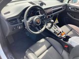 Certified 2023 Porsche Macan image 4
