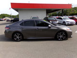 Used 2019 Toyota Camry LE image 2