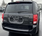 Used 2017 Dodge Grand Caravan SE image 6