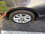 Used 2017 Chrysler 200 Limited Platinum w/ Comfort & Convenience Group image 4