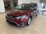 Used 2020 Chrysler Pacifica Touring-L image 2