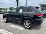Used 2021 Jeep Grand Cherokee Laredo image 4
